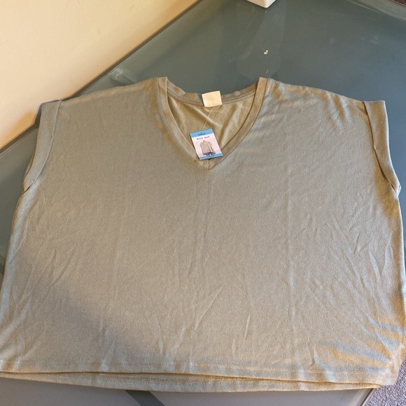 NEW Oversized Top Knit V-neckline Size L - Picture 3 of 5